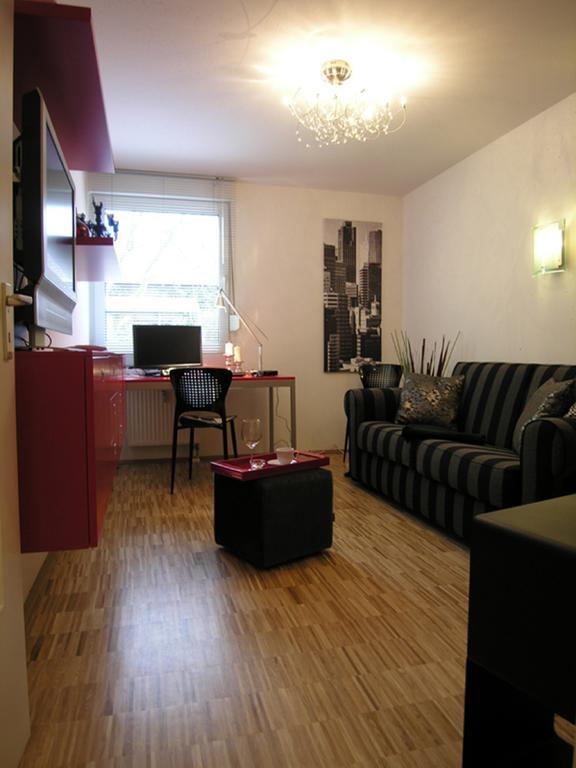 - Redlight Apartment